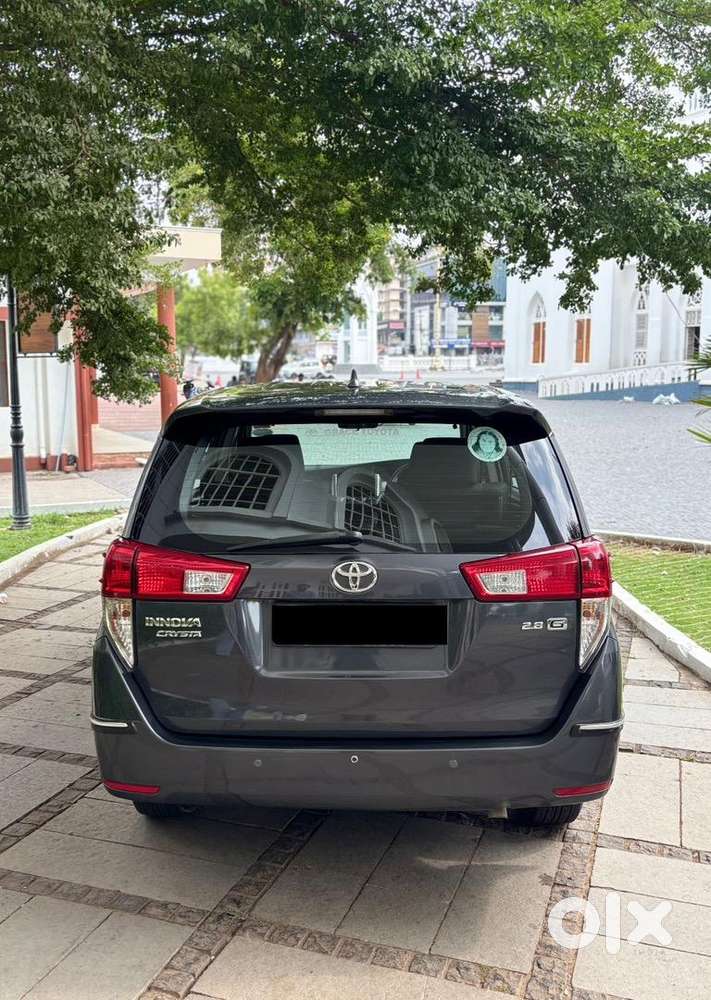 Toyota Innova Crysta 2018 Diesel 96000 Km Driven