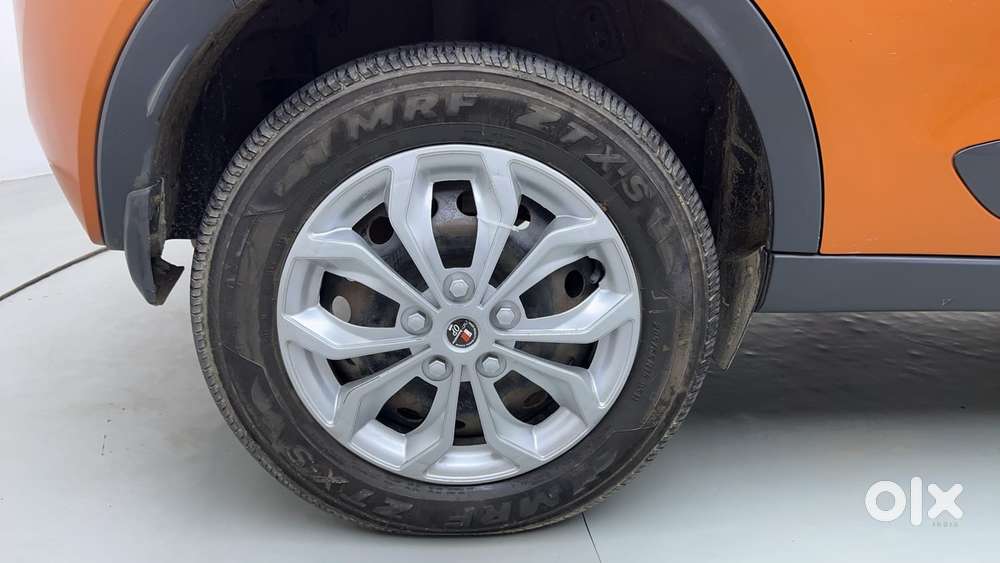 Tata Nexon 1.2 Revotron Xt Plus, 2019, Petrol