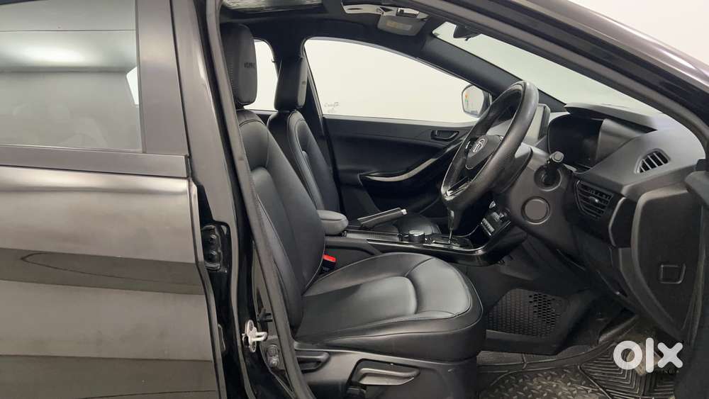 Tata Nexon 1.5 Revotorq Xza Plus (o) Dual Tone, 2022, Petrol