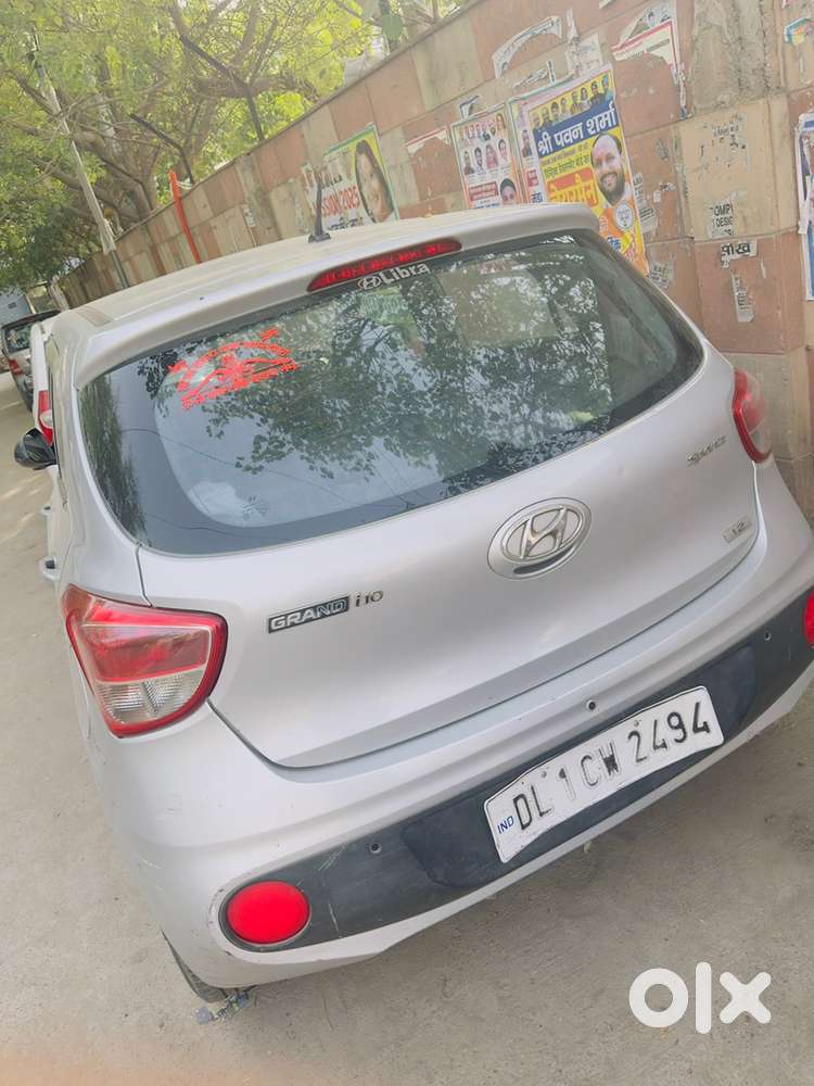 Hyundai Grand I10 2017  Grey  60,000 Km  Well-maintained