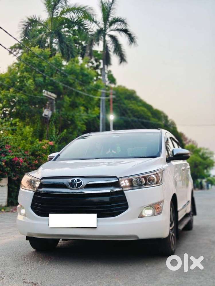 Toyota Innova Crysta 2.8z Automatic, 2018, Diesel