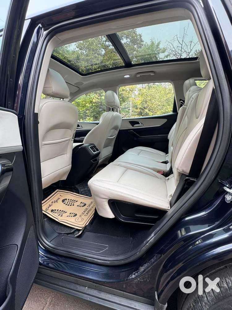 Mahindra Xuv700 2.2 Ax 7 Diesel At Luxury Pack Str, 2023, Diesel