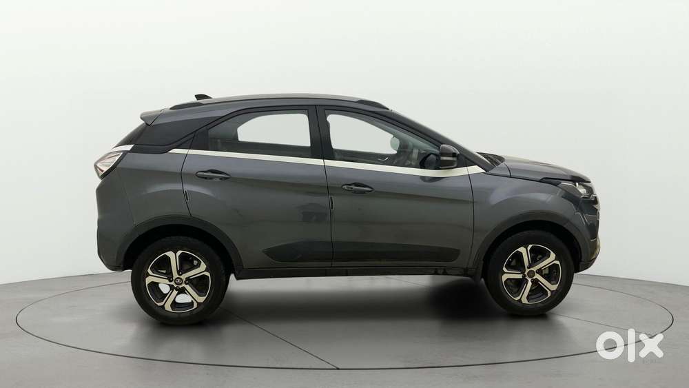 Tata Nexon 1.5 Revotorq Xza Plus Premium, 2022, Cng & Hybrids