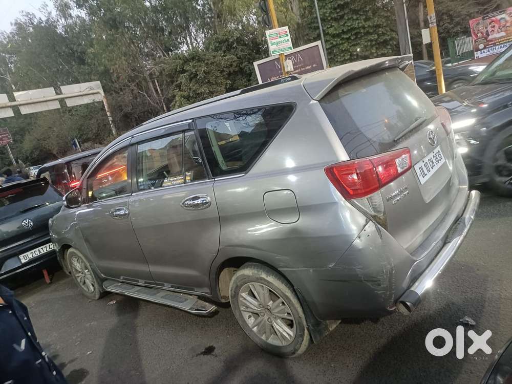 Toyota Innova Crysta 2.8z Automatic, 2016, Diesel