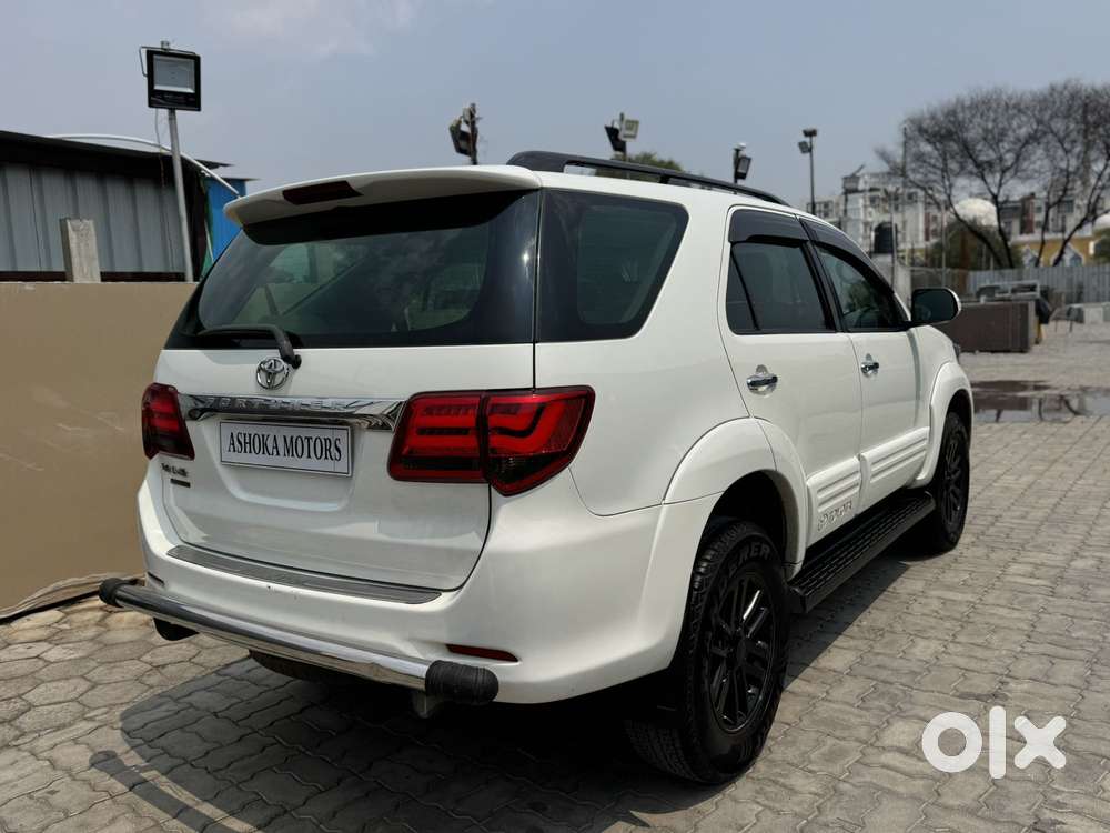 Toyota Fortuner 3.0 4x2 Automatic, 2012, Diesel