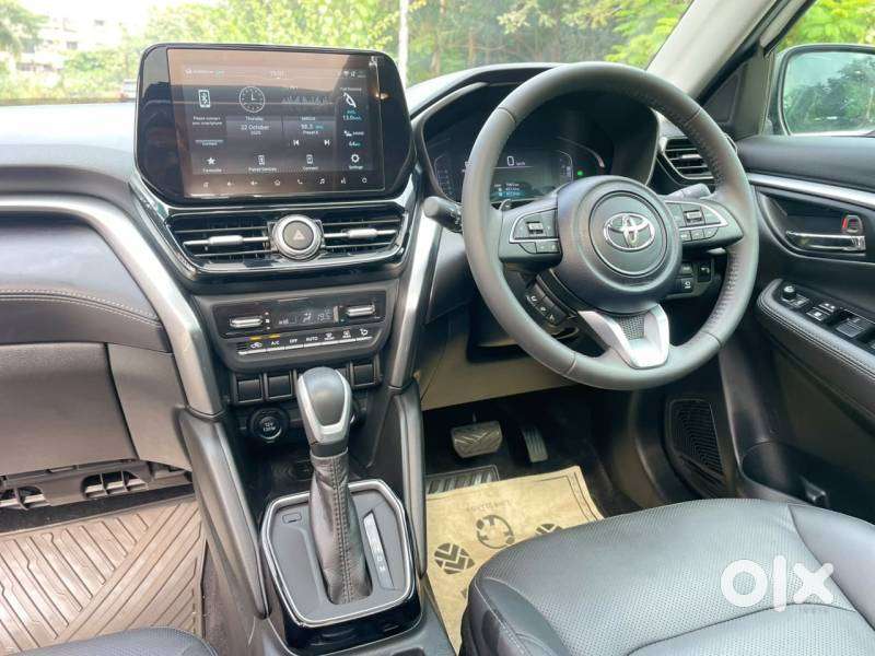 Toyota Urban Cruiser Hyryder 1.5 V Hybrid, 2026, Petrol