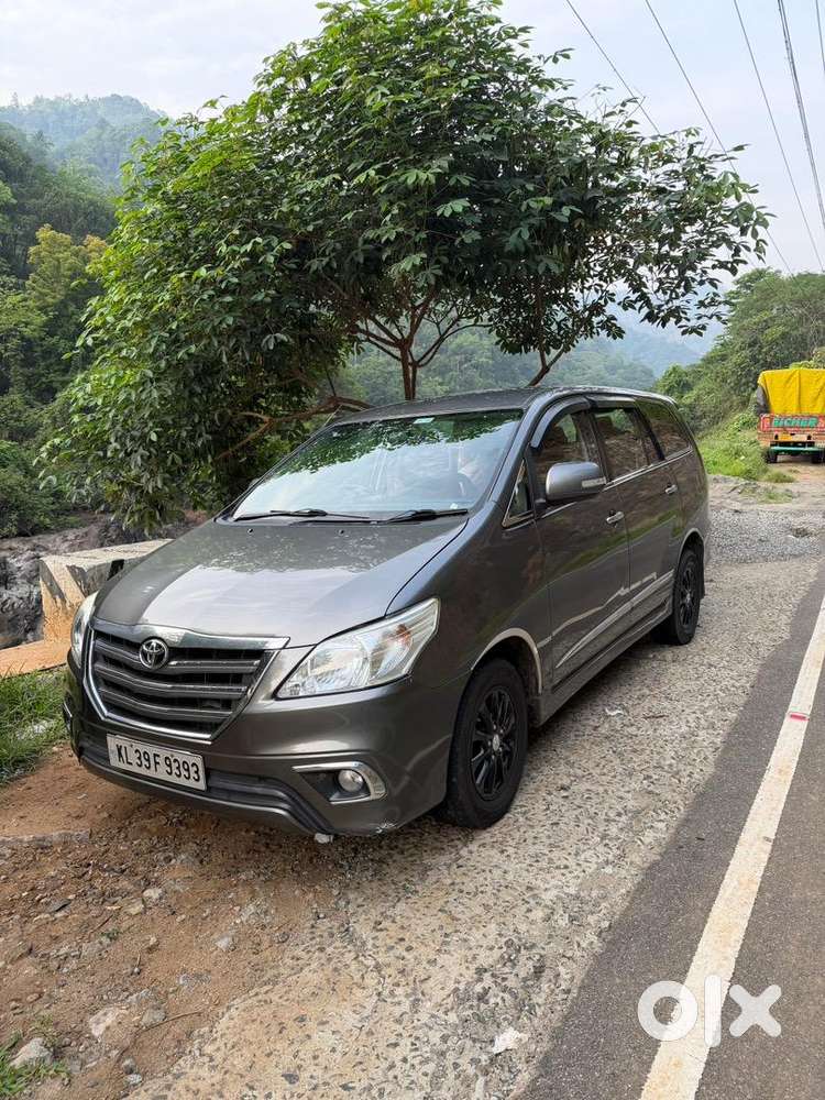 Innova Kerala Well Maintained Vehicle