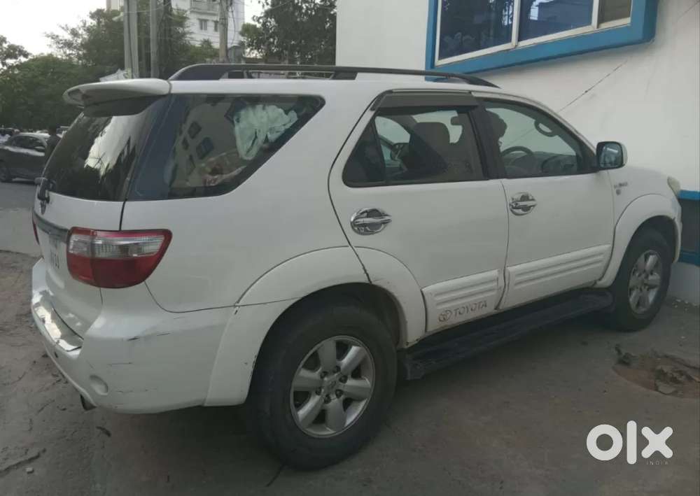Toyota Fortuner, 2010, Diesel
