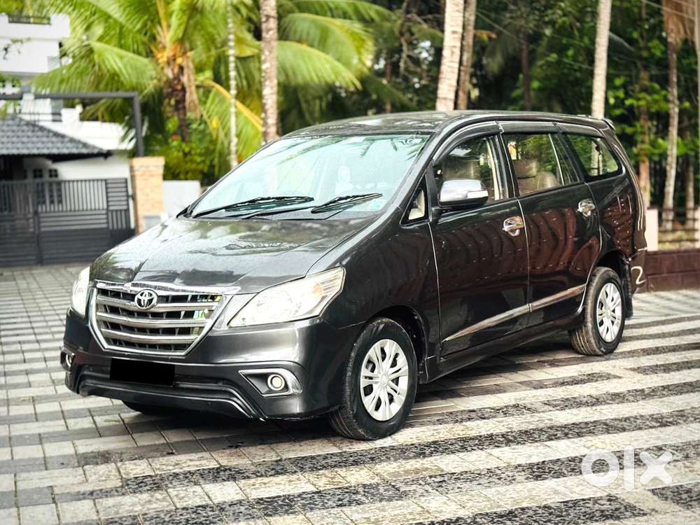 Toyota Innova 2.5 Gx 8 Str Bs-iii, 2015, Diesel