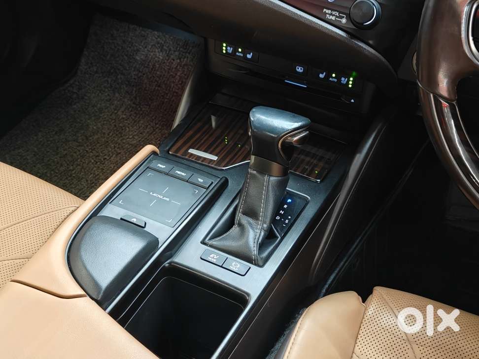 Lexus Es 300h, 2020, Petrol