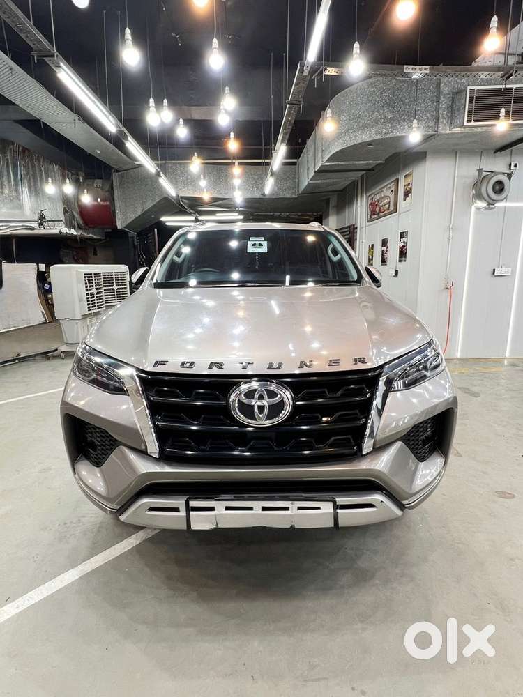 2021 Fortuner Petrol 2.7