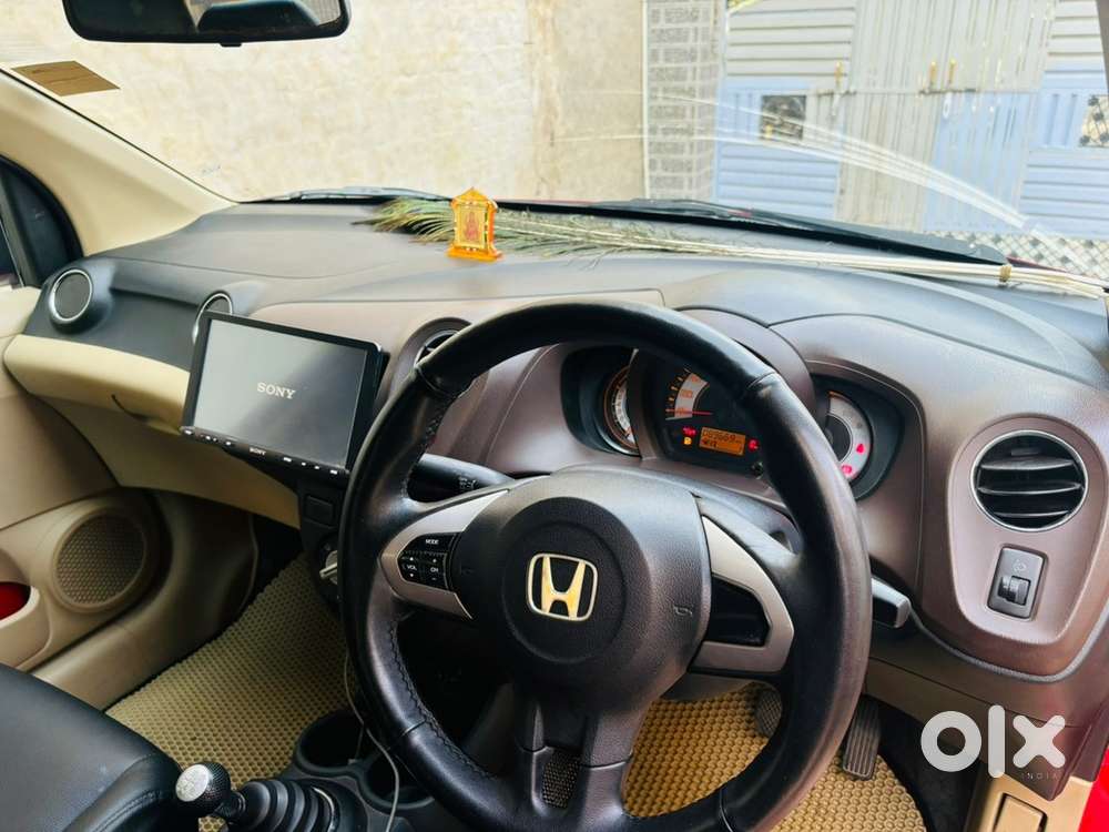 Honda Brio Petrol 2012 Car