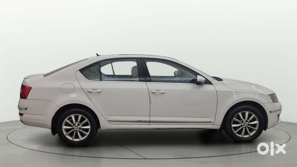Skoda Octavia 1.8 Tsi At Style Plus, 2017, Petrol