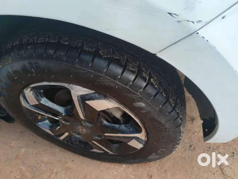 Tata Tiago Revotron 2018