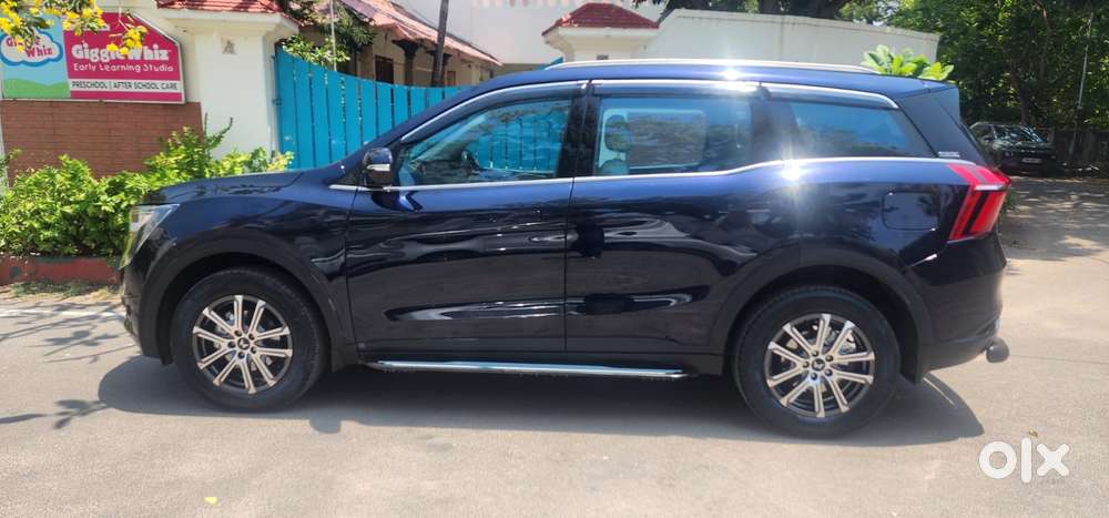 Mahindra Xuv700 2.0 Ax 7 Petrol At Str, 2025, Petrol