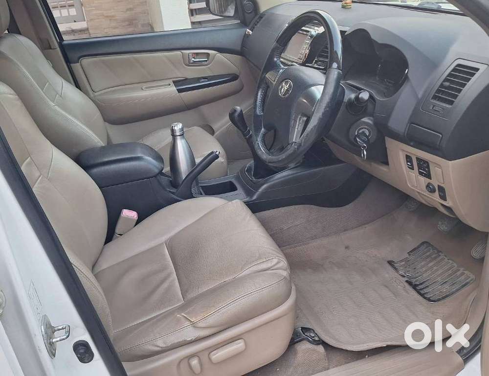 Toyota Fortuner 3.0 4x2 Mt, 2014, Diesel