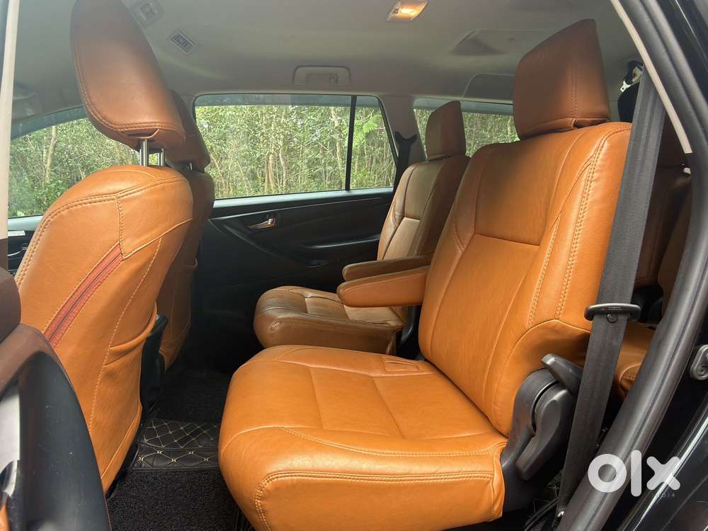 Toyota Innova Crysta 2.4 Gx Limited Edition 7 Str, 2023, Diesel