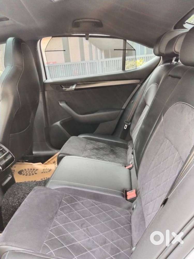 Skoda Superb 2.0 Sportline Tsi At, 2021, Petrol