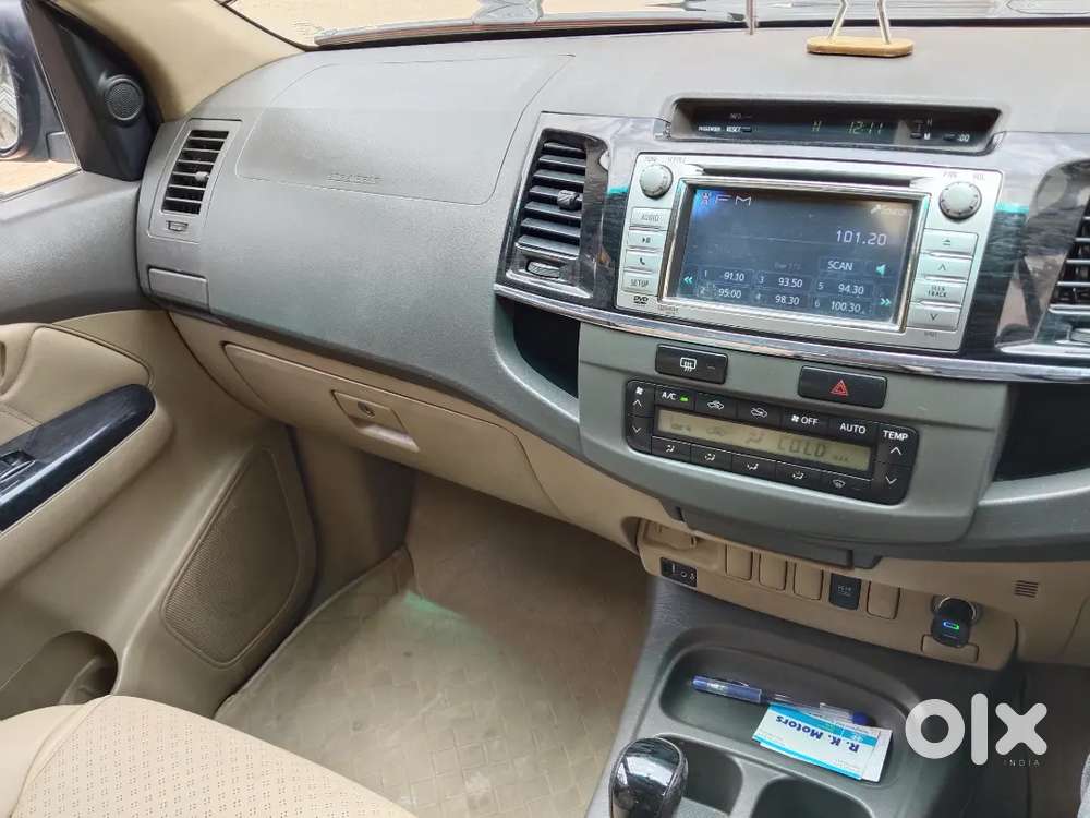 Toyota Fortuner Diesel 2012