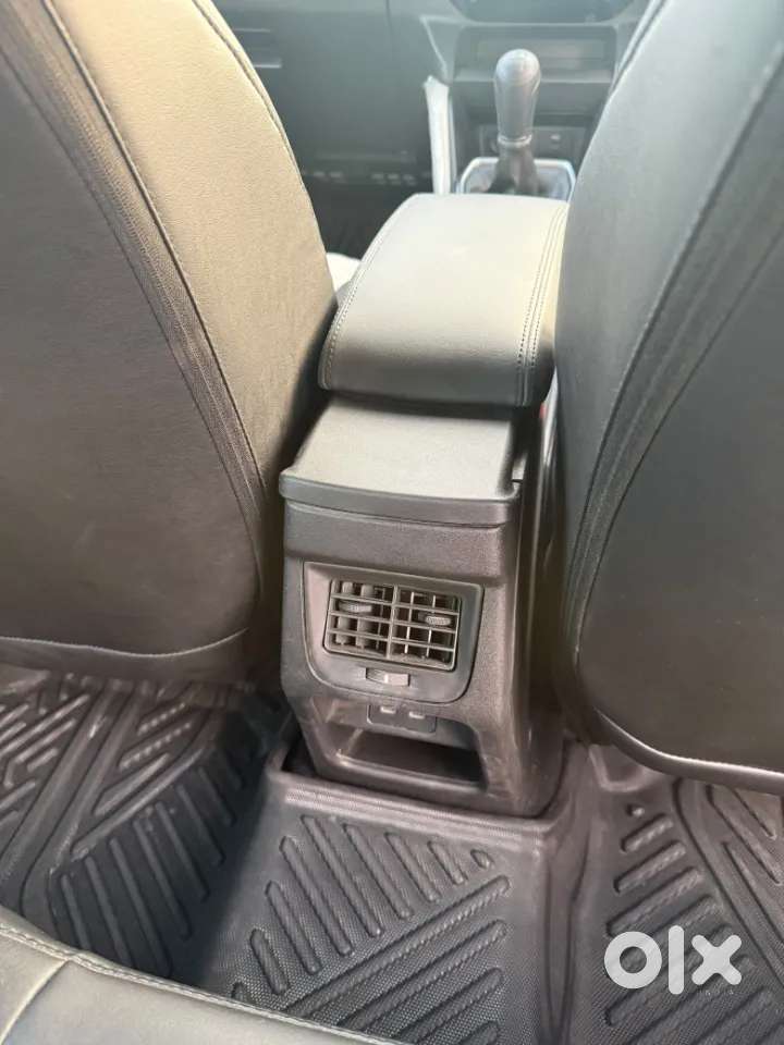 Maruti Suzuki Victoris, 2025, Petrol