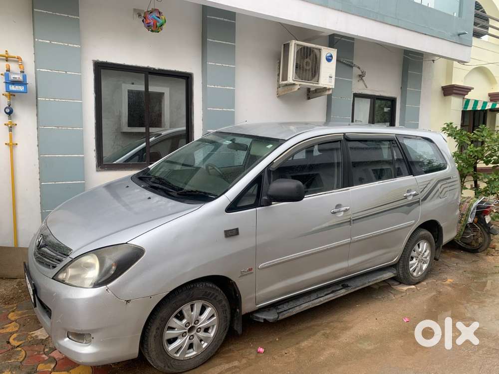 Toyota Innova Diesel 2011