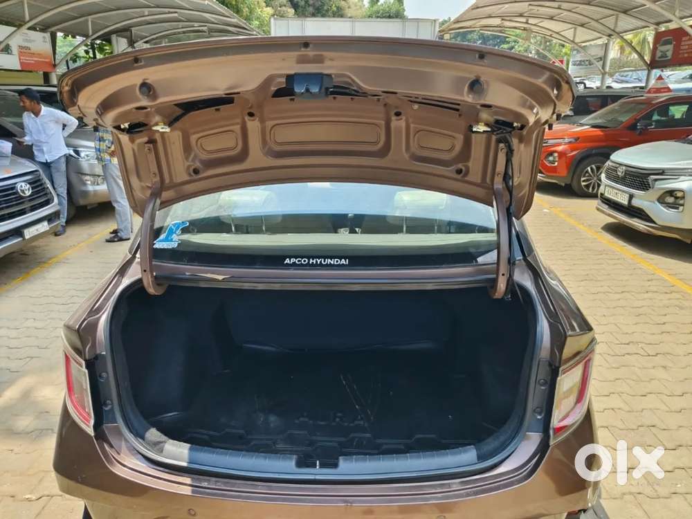 Hyundai Aura 1.2 S Petrol Amt, 2020, Petrol