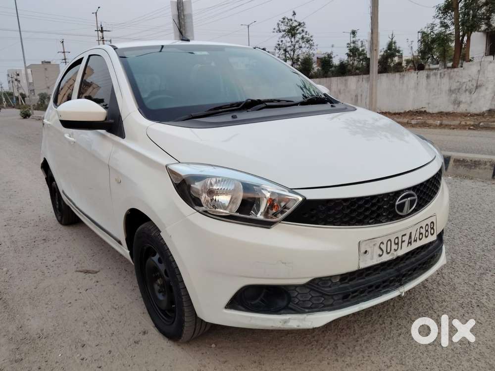 Tata Tiago 1.2 Revotron Xt (o), 2018, Petrol