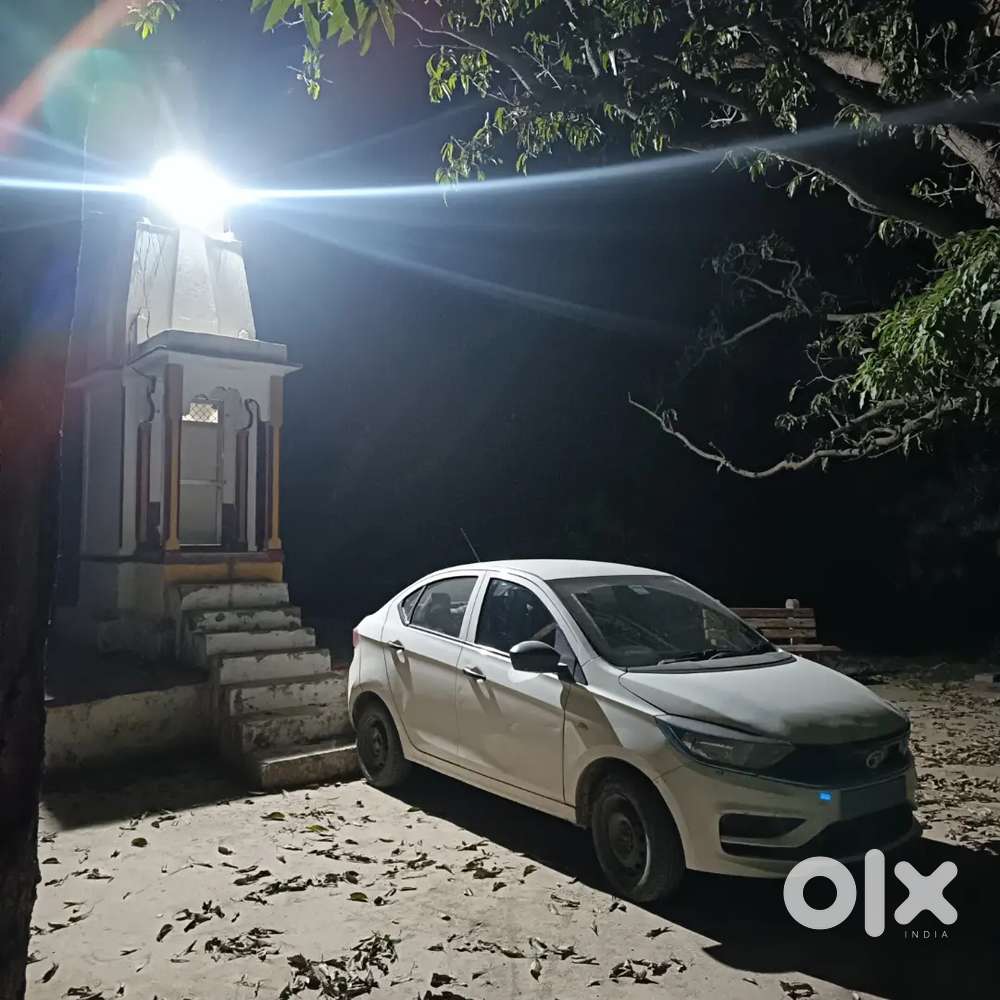 Urgent Salee Tata Tigor Ev 2022 With Free Charger.