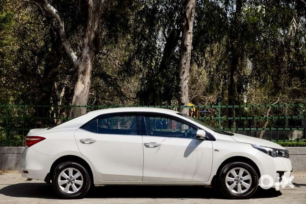 Toyota Corolla Altis 2013-2017 G At, 2016, Petrol