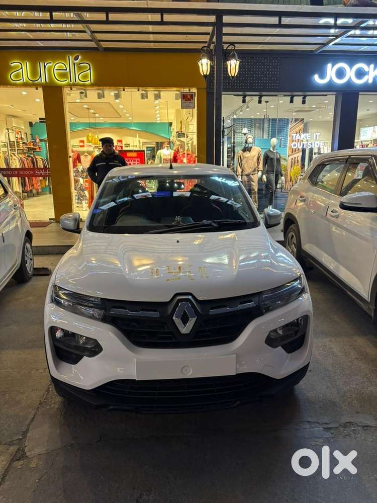 Renault Petrol Automatic 2025