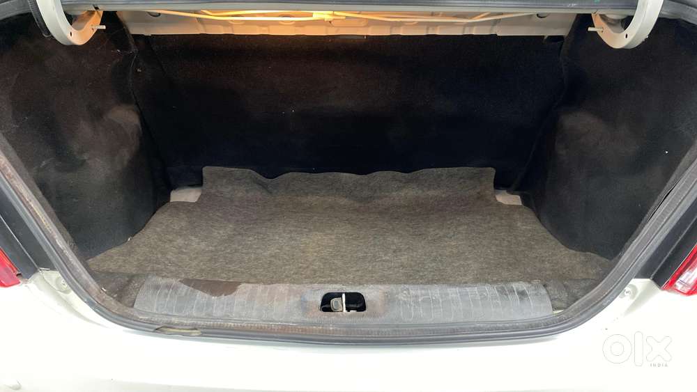 Maruti Suzuki Swift Dzire Vdi (o), 2017, Diesel