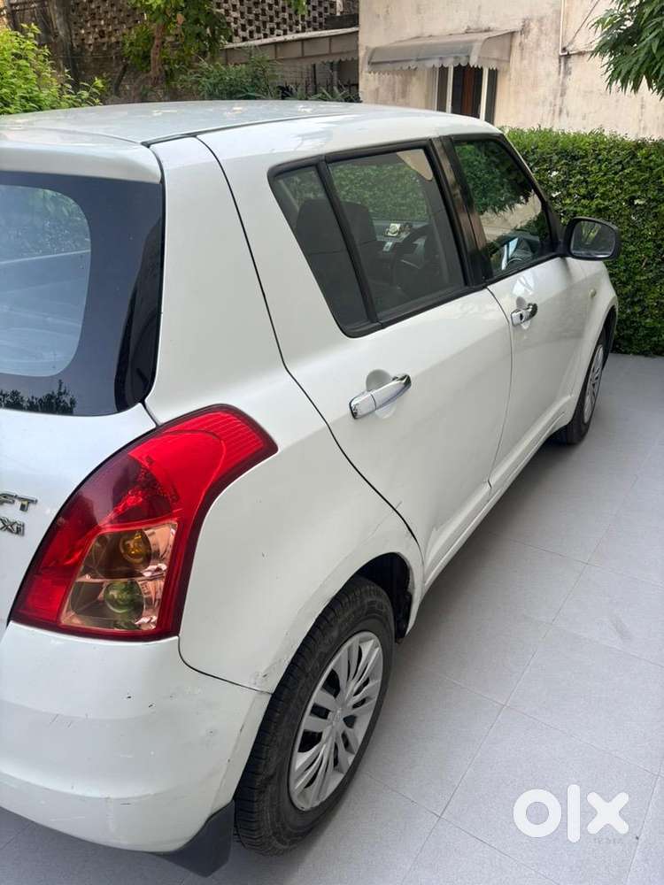 Maruti Suzuki Swift 2010 Petrol 120000 Km Driven