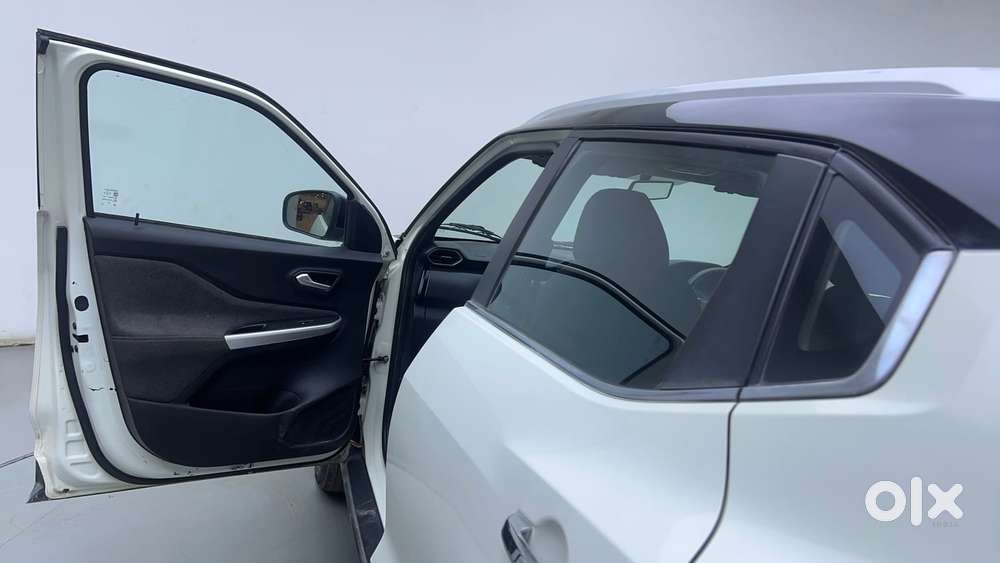 Nissan Magnite 1.0 Xv Premium Turbo Cvt, 2021, Petrol