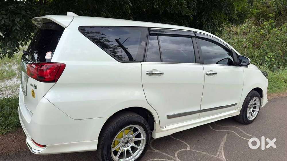 Toyota Innova Crysta 2017 Diesel 44900 Km Driven