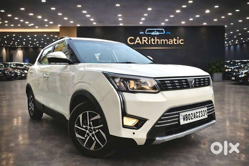 Mahindra Xuv300 1.2 W8 (o) Amt Petrol, 2023, Petrol