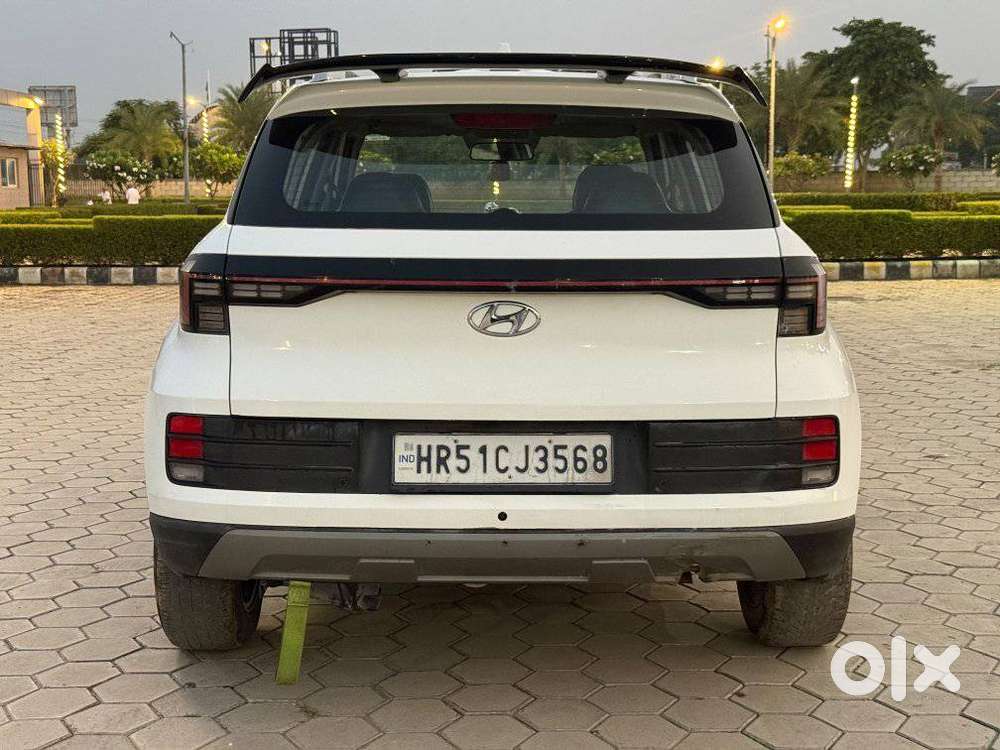 Hyundai Venue 1.2 S Plus, 2022, Petrol