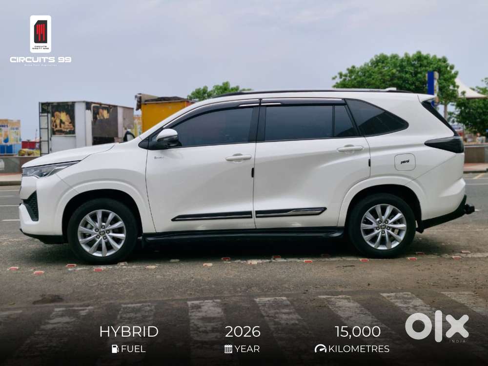 Toyota Innova Hycross 2.0 Vx (o) Hybrid 7 Str, 2026, Cng & Hybrids