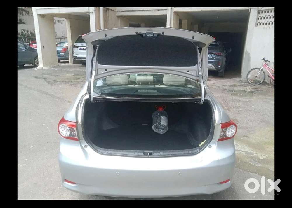 Toyota Corolla Altis 2012