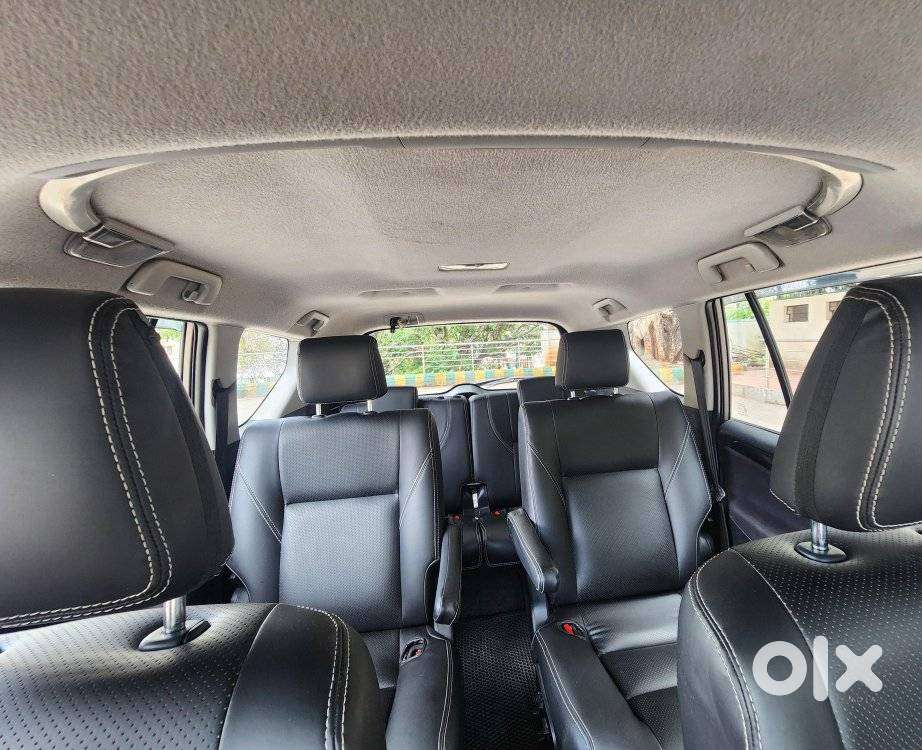 Toyota Innova Crysta 2.4 V 7 Str, 2017, Diesel