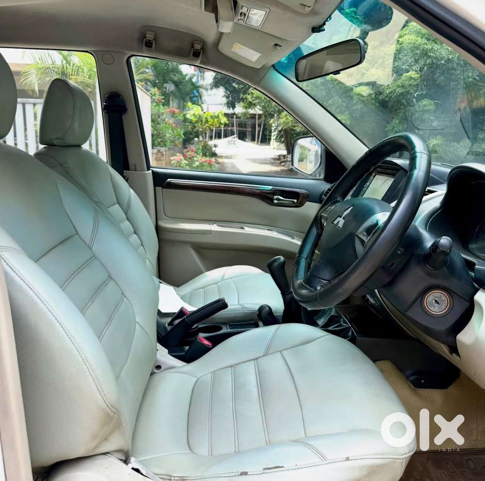 Mitsubishi Pajero Sport  Mt 4x4 2015 Diesel