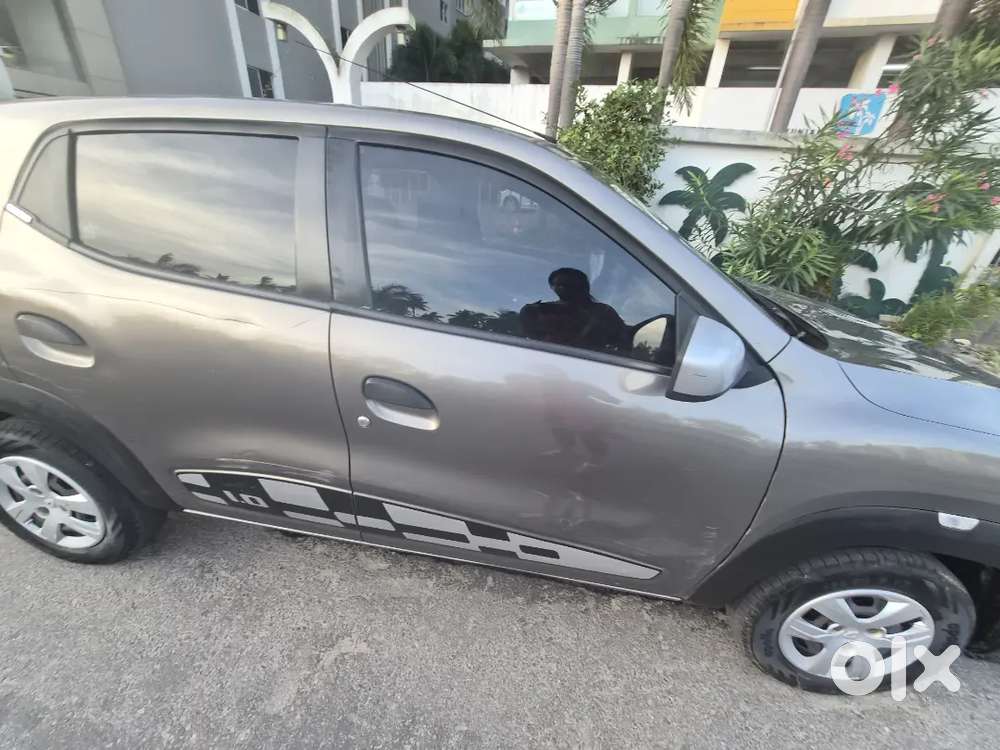 Women Owned Renault Kwid 2017 Petrol Automatic