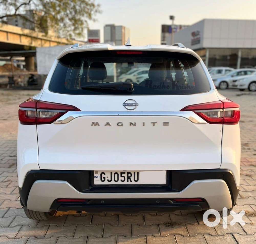 Nissan Magnite 1.0 Xv, 2023, Petrol