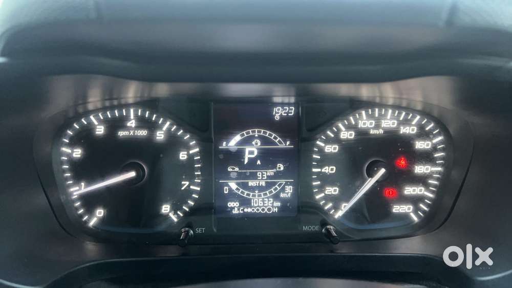 Tata Altroz Xma Plus (s), 2025, Petrol