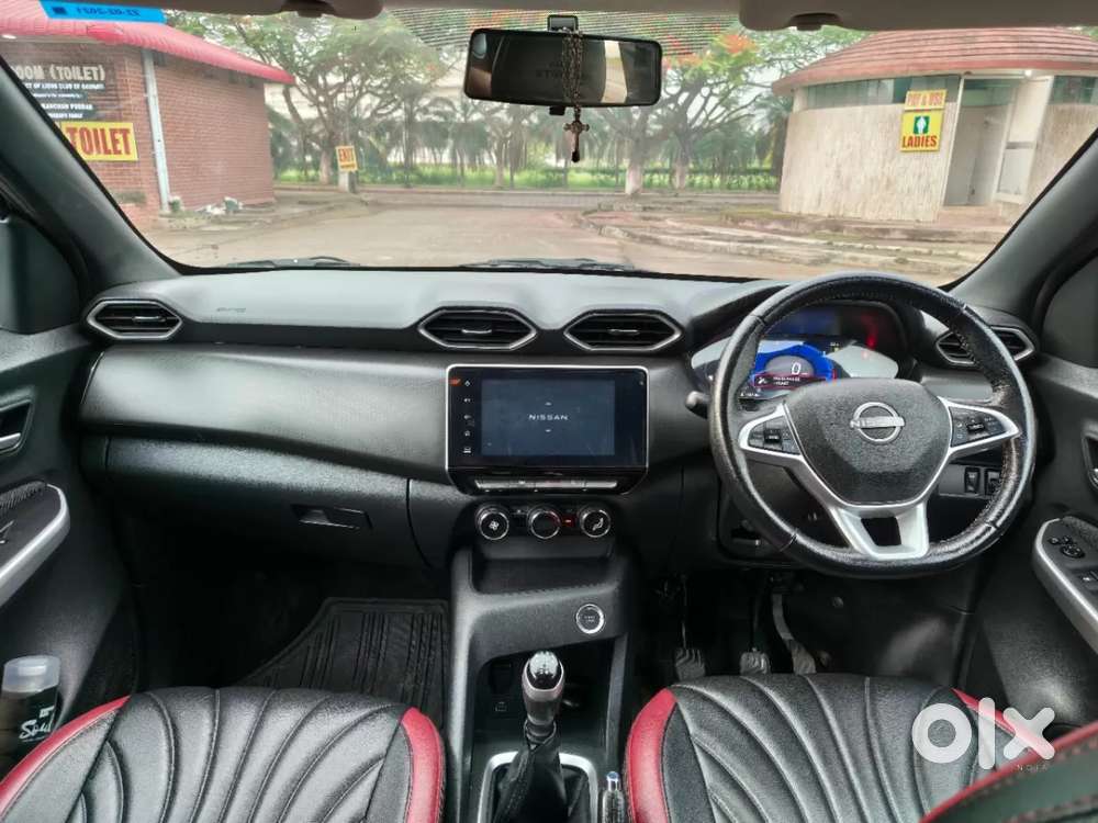 Nissan Magnite 1.0 Xv Premium, 2021, Petrol