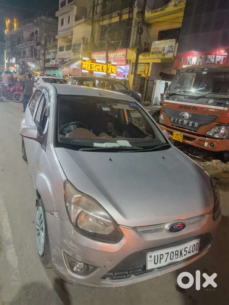 Ford Figo 2012 Petrol 75000 Km Driven