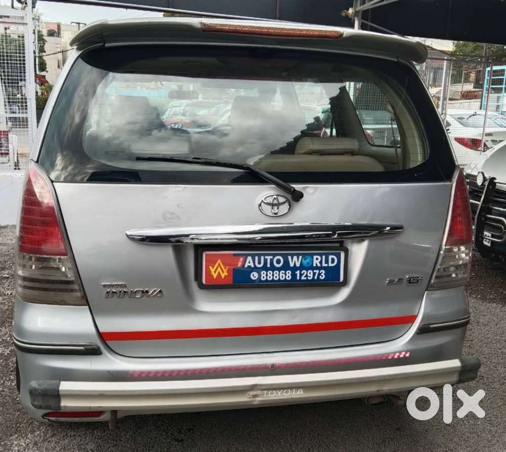 Toyota Innova 2.5 G (diesel) 8 Seater, 2011, Diesel
