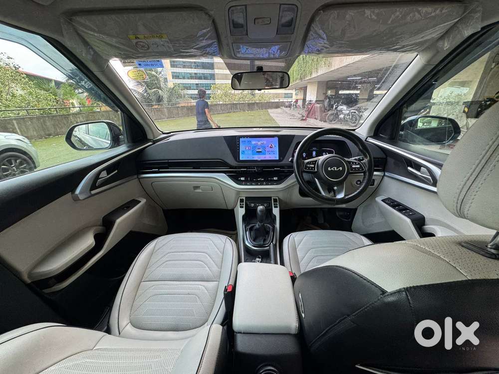 Kia Carens 1.4 Prestige Plus Turbo 7 Str, 2022, Petrol