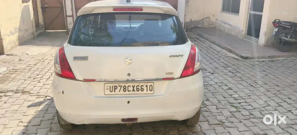 Maruti Suzuki Swift 2013 Diesel 121000 Km Driven