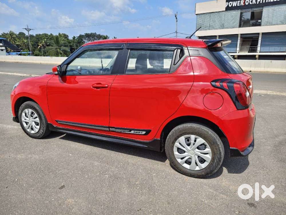 Maruti Suzuki Swift Vxi, 2022, Petrol