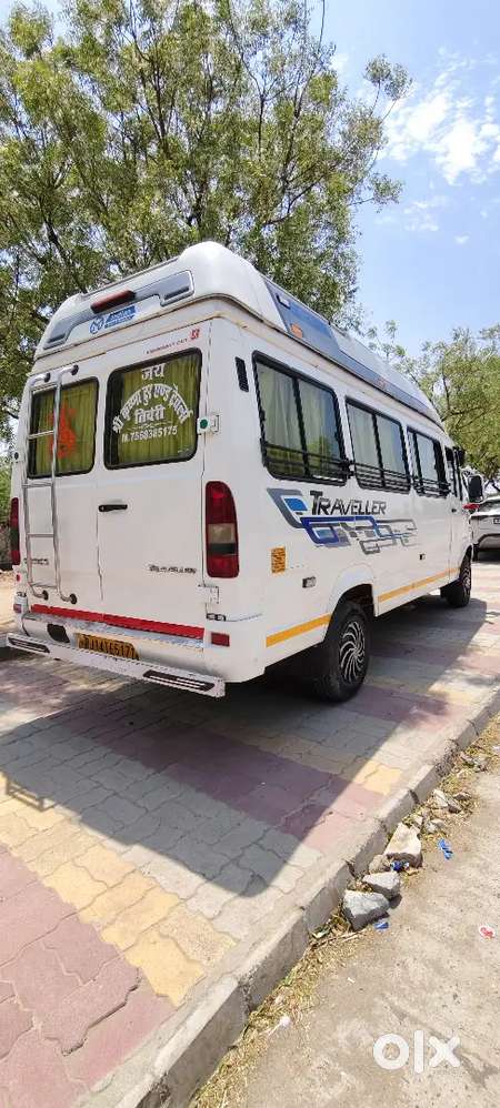 Force Motor Tempo Traveller
